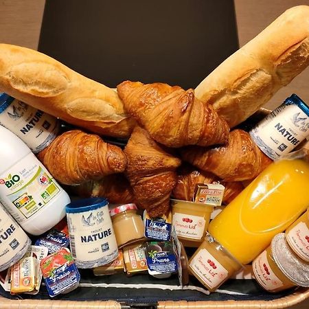 Gite "La Bulle De Lena" Avec Petit-Dejeuner Garage Et Parking Flavigny Eksteriør billede