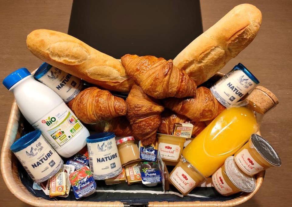 Gite "La Bulle De Lena" Avec Petit-Dejeuner Garage Et Parking Flavigny Eksteriør billede